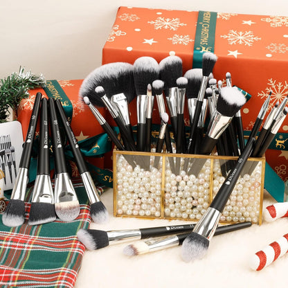 32Pcs PRO Grade Makeup Brushes Set Premium Ultra-Soft Synthetic Foundation Contour Powder Blush Concealer Eyeshadow Classic Black Professional Make up Brushes
